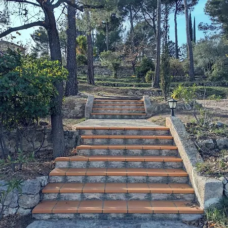 -villa Les Pins- Holiday home *